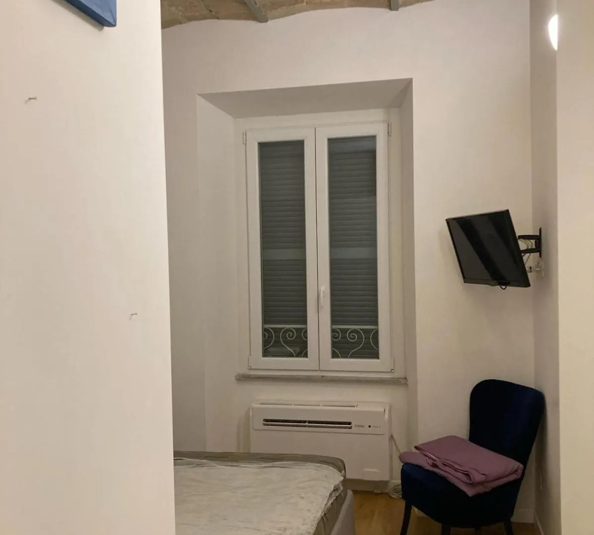Lion 99 Apartment Rome 0*,